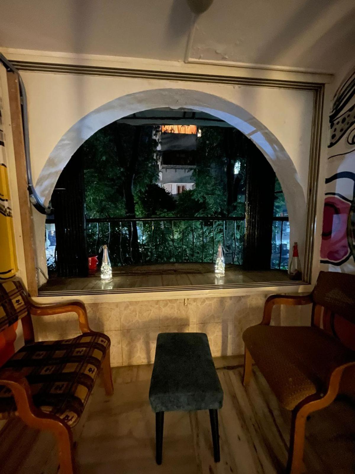 Krazy Solo Hostel Mumbai Exterior photo